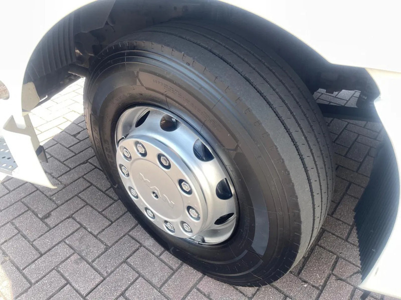 Xe đầu kéo MAN TGX 18.460 Euro 6 Retarder 2x Tanks: hình 15
