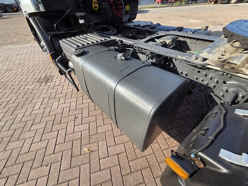 Xe đầu kéo Renault Premium 450 Manual gearbox 2 Tanks Retarder: hình 7 Xe đầu kéo Renault Premium 450 Manual gearbox 2 Tanks Retarder: hình 7