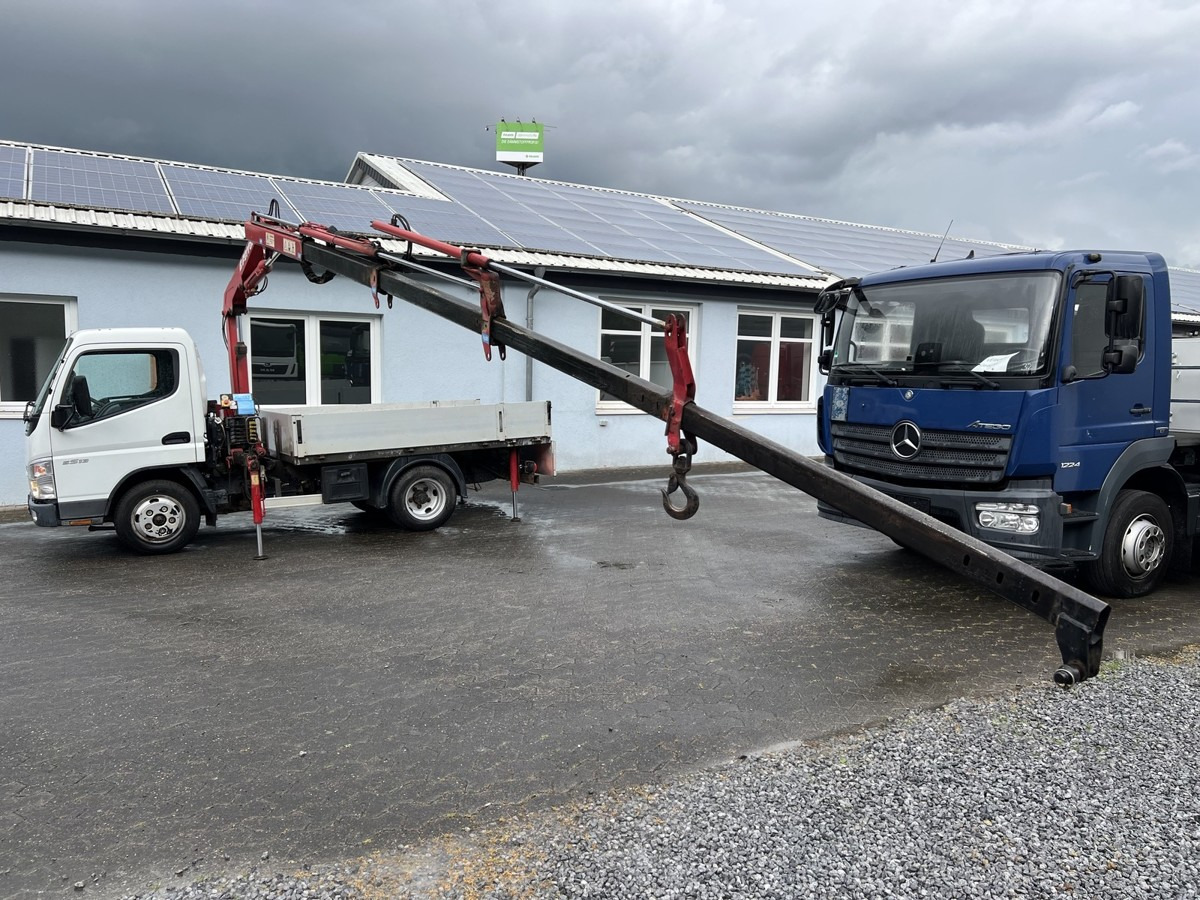 MITSUBISHI Canter 5S13 m. Ladekran Ferrari 530 3xhydr1xmech - Xe tải nhỏ phẳng: hình 4 MITSUBISHI Canter 5S13 m. Ladekran Ferrari 530 3xhydr1xmech - Xe tải nhỏ phẳng: hình 4