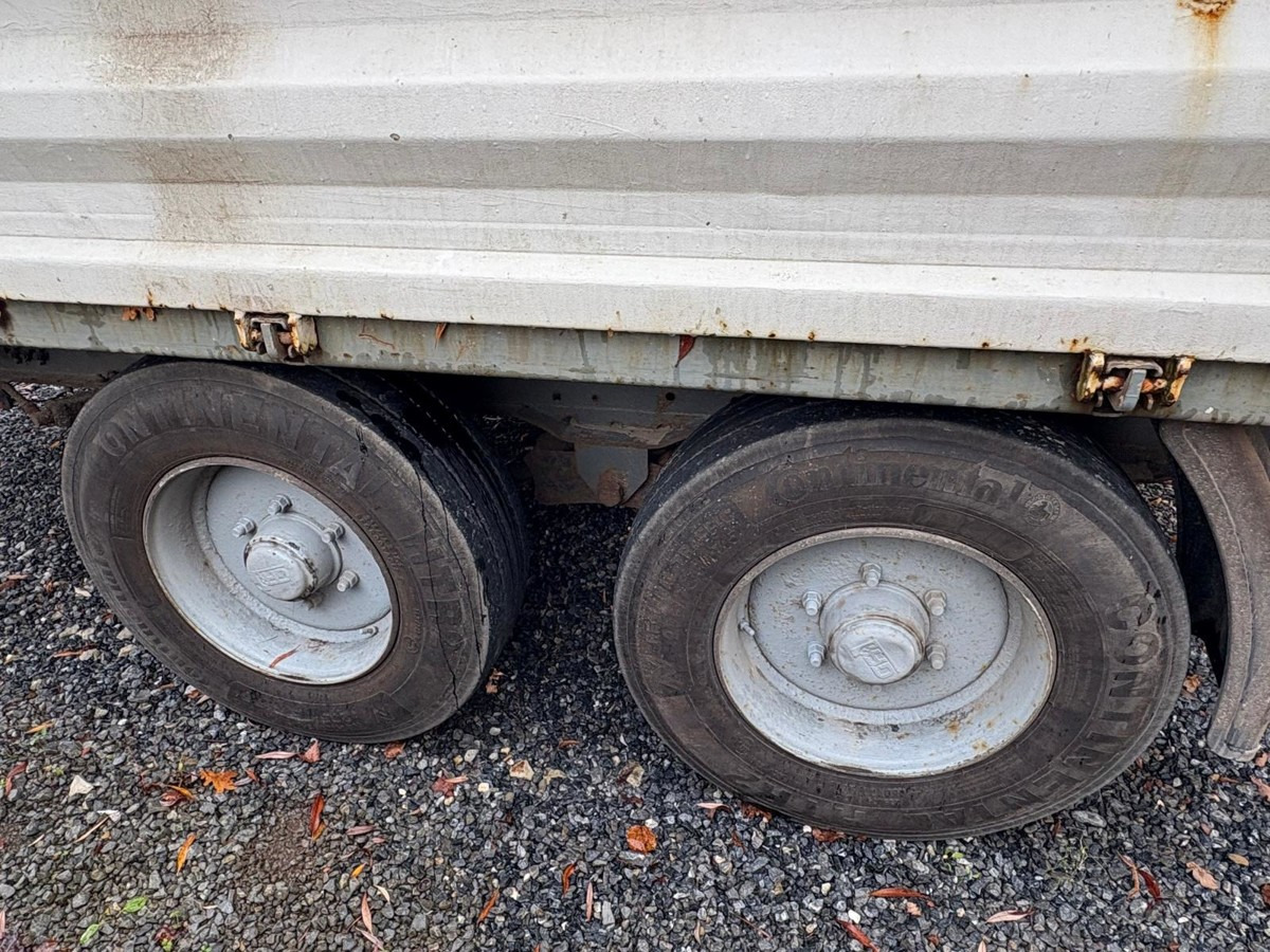 Rơ moóc ben OBERMAIER ECO-TIP 100 Tandem 3-S-Kipper: hình 7 Rơ moóc ben OBERMAIER ECO-TIP 100 Tandem 3-S-Kipper: hình 7