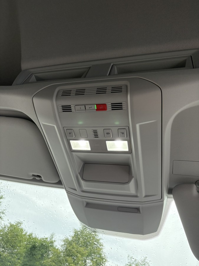 Xe van chở hàng VW Crafter 35 Maxi L4H3 1Hand PDC: hình 19 Xe van chở hàng VW Crafter 35 Maxi L4H3 1Hand PDC: hình 19