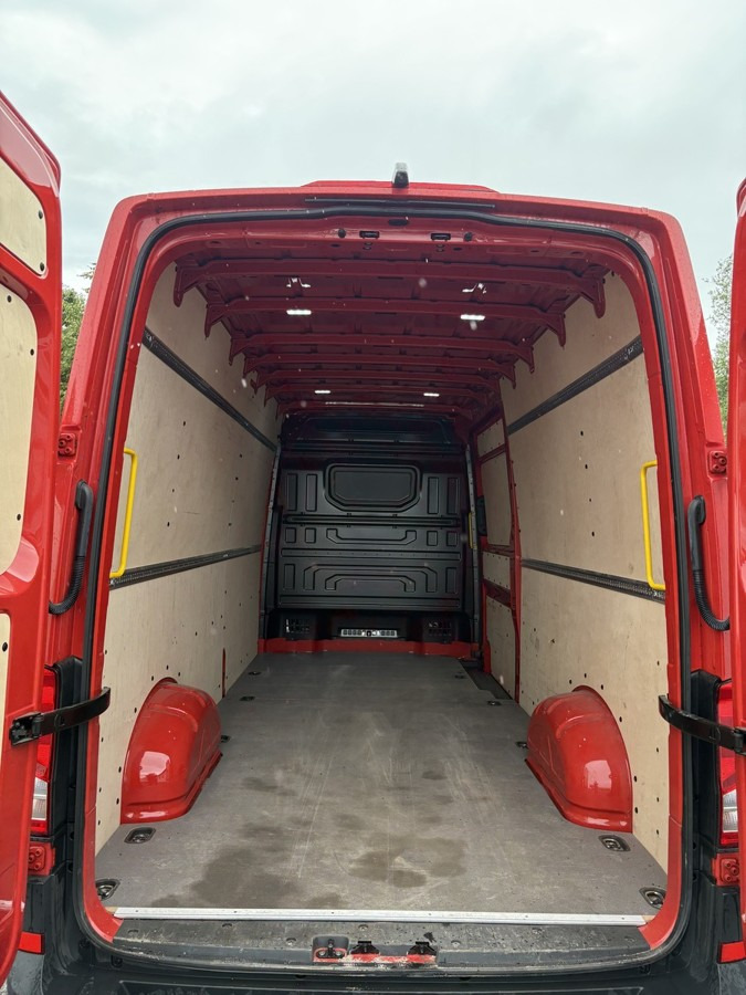 Xe van chở hàng VW Crafter 35 Maxi L4H3 1Hand PDC: hình 10 Xe van chở hàng VW Crafter 35 Maxi L4H3 1Hand PDC: hình 10