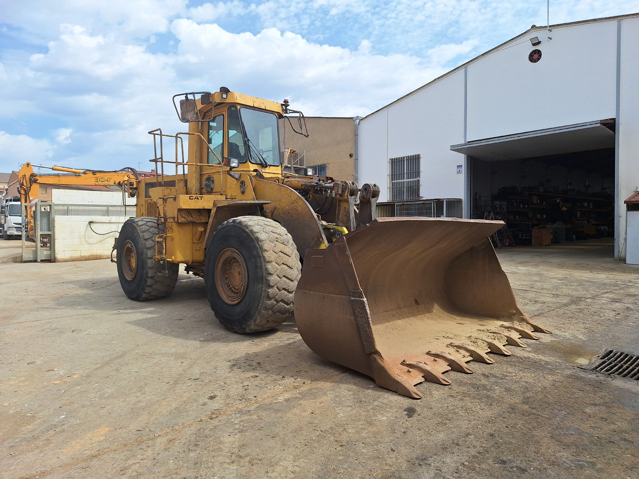 CATERPILLAR 980 C - Máy xúc lật bánh lốp: hình 2 CATERPILLAR 980 C - Máy xúc lật bánh lốp: hình 2
