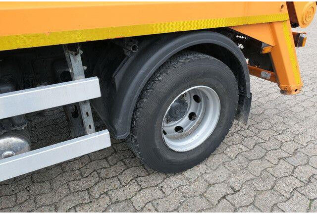 Iveco 160 E EuroCargo 4x2, VDL P-10, teleskop., Funk - Xe tải hệ thống cáp: hình 4 Iveco 160 E EuroCargo 4x2, VDL P-10, teleskop., Funk - Xe tải hệ thống cáp: hình 4