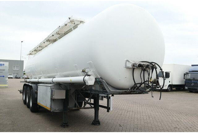 Kässbohrer STH 34/10-24/Tank 34.000 ltr./Unterbefüll./Pumpe - Sơ mi rơ moóc bồn: hình 5 Kässbohrer STH 34/10-24/Tank 34.000 ltr./Unterbefüll./Pumpe - Sơ mi rơ moóc bồn: hình 5