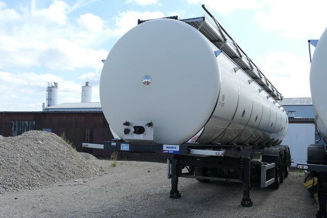 Menci SA 105, isoliert, 32m³, 4 Kammern, Alu-Felgen - Sơ mi rơ moóc bồn: hình 4 Menci SA 105, isoliert, 32m³, 4 Kammern, Alu-Felgen - Sơ mi rơ moóc bồn: hình 4
