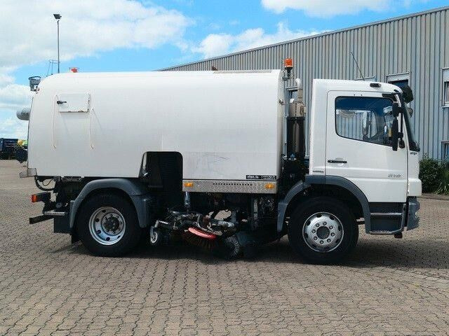 Mercedes-Benz 1518 LKO Atego 4x2, Kobit-Aufbau, 8m³,Wassertank - Xe quét đường: hình 2 Mercedes-Benz 1518 LKO Atego 4x2, Kobit-Aufbau, 8m³,Wassertank - Xe quét đường: hình 2
