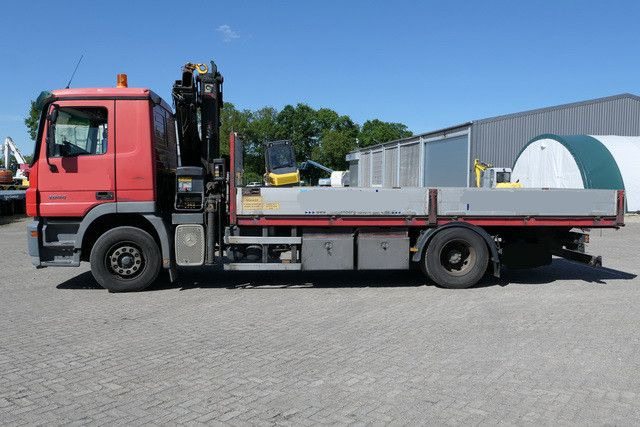 Mercedes-Benz 1844 L Actros 4x2, Hiab 144E-3, Funk, Voll-Luft - Xe tải thùng lửng/ Phẳng, Xe cẩu tự hành: hình 2 Mercedes-Benz 1844 L Actros 4x2, Hiab 144E-3, Funk, Voll-Luft - Xe tải thùng lửng/ Phẳng, Xe cẩu tự hành: hình 2