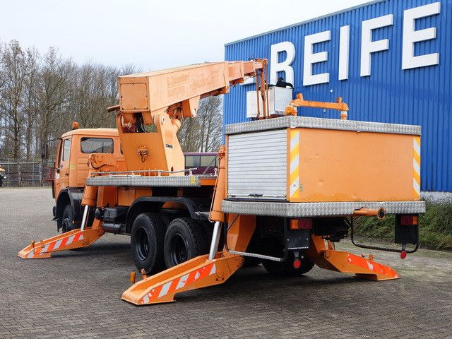 Mercedes-Benz 2222 6x4, Ruthmann, 28m³, 3. Sitz, Blattfederung - Nền bục trên không gắn trên xe tải: hình 5 Mercedes-Benz 2222 6x4, Ruthmann, 28m³, 3. Sitz, Blattfederung - Nền bục trên không gắn trên xe tải: hình 5