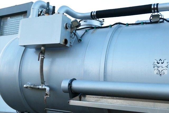 Saug Truck XXL 18,Kanalreiniger,Pumpe,Alu-Felgen - Sơ mi rơ moóc bồn: hình 3 Saug Truck XXL 18,Kanalreiniger,Pumpe,Alu-Felgen - Sơ mi rơ moóc bồn: hình 3