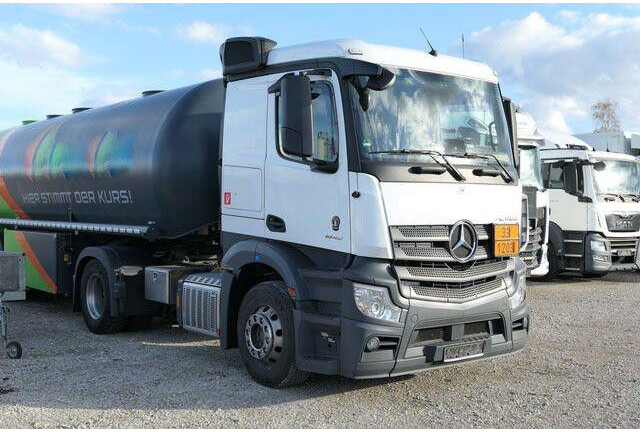 Mercedes-Benz 1846 Actros 4x2, Hydr., ADR, Leicht, Klima, Navi - Xe đầu kéo: hình 4 Mercedes-Benz 1846 Actros 4x2, Hydr., ADR, Leicht, Klima, Navi - Xe đầu kéo: hình 4