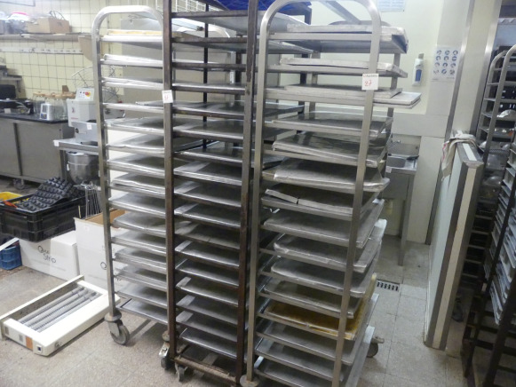 3 Chariots avec plateaux - Thiết bị làm bánh: hình 5 3 Chariots avec plateaux - Thiết bị làm bánh: hình 5