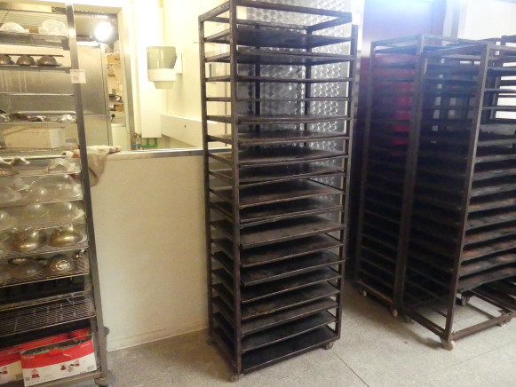 Chariot de four avec platine 60x40 cm (4 bords) - Thiết bị làm bánh: hình 1 Chariot de four avec platine 60x40 cm (4 bords) - Thiết bị làm bánh: hình 1