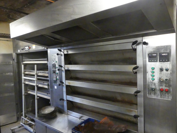 Four au mazout avec chambre étuve Ooms - Thiết bị làm bánh: hình 2 Four au mazout avec chambre étuve Ooms - Thiết bị làm bánh: hình 2