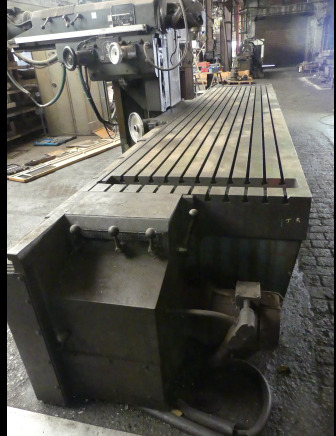 Fraiseuse universelle CNC 3 axes Huron RU 881 - Máy phay kim loại: hình 3 Fraiseuse universelle CNC 3 axes Huron RU 881 - Máy phay kim loại: hình 3