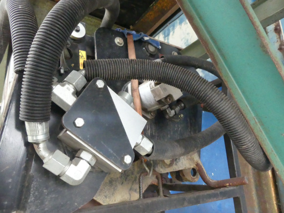 2 Accessoires outils de sol pour mini chargeur Toro TX525 Toro - Máy móc khác: hình 3 2 Accessoires outils de sol pour mini chargeur Toro TX525 Toro - Máy móc khác: hình 3