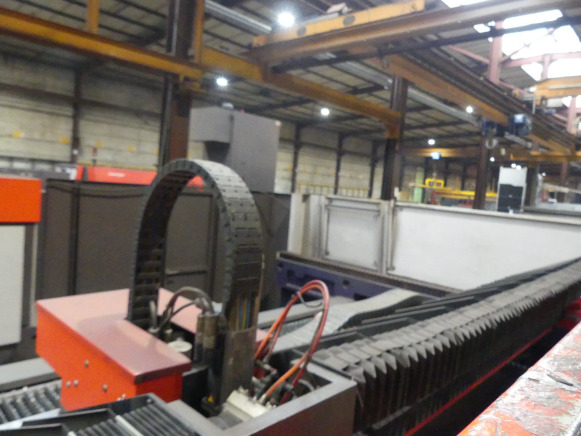 Machine de découpe laser CO² avec refroidisseur et aspiration de fumée Bystronic Bylaser 4400 - Máy móc khác: hình 5 Machine de découpe laser CO² avec refroidisseur et aspiration de fumée Bystronic Bylaser 4400 - Máy móc khác: hình 5