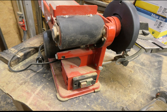 Ponceuse à bande + lapidaire Einhell TC-US 400 - Máy móc khác: hình 3 Ponceuse à bande + lapidaire Einhell TC-US 400 - Máy móc khác: hình 3