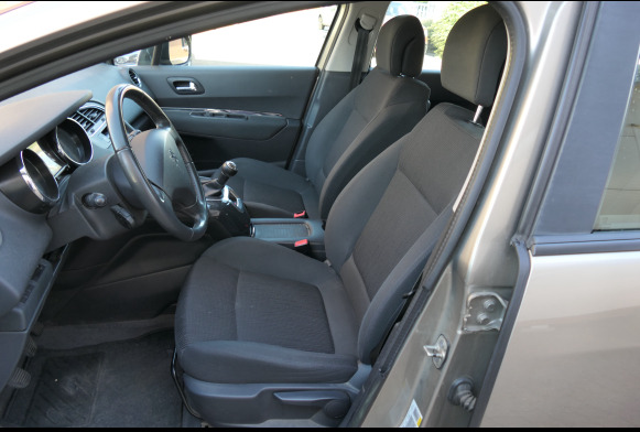 Voiture Peugeot 5008 (2013-165.686 km) - Máy móc khác: hình 5 Voiture Peugeot 5008 (2013-165.686 km) - Máy móc khác: hình 5