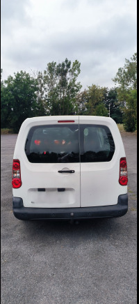 Voiture Peugeot Partner (2011-171.000 km-VIN:VF37F9HXCBJ532637) - Máy móc khác: hình 3 Voiture Peugeot Partner (2011-171.000 km-VIN:VF37F9HXCBJ532637) - Máy móc khác: hình 3