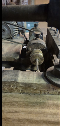 Mortaiseuse à mèche CH DEBELDER – machine ancienne motorisée, robuste - Máy chế biến gỗ: hình 5 Mortaiseuse à mèche CH DEBELDER – machine ancienne motorisée, robuste - Máy chế biến gỗ: hình 5