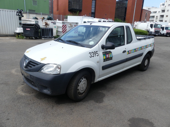 REF:12395 - Camionnette pickup Dacia Logan 1.5 DCI (2012-121.398 km) - Xe bán tải: hình 1 REF:12395 - Camionnette pickup Dacia Logan 1.5 DCI (2012-121.398 km) - Xe bán tải: hình 1