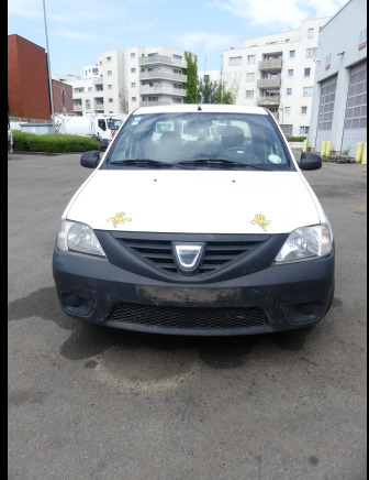 REF:12395 - Camionnette pickup Dacia Logan 1.5 DCI (2012-121.398 km) - Xe bán tải: hình 2 REF:12395 - Camionnette pickup Dacia Logan 1.5 DCI (2012-121.398 km) - Xe bán tải: hình 2