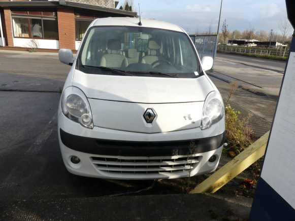 REF:2375 - Voiture Renault Kangoo 1,5 DCI 80 (2011-74.305 km) - Xe hơi: hình 2 REF:2375 - Voiture Renault Kangoo 1,5 DCI 80 (2011-74.305 km) - Xe hơi: hình 2