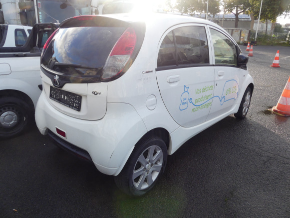 REF:3640 - Voiture électrique Peugeot ION (2015-30.218 km) - Xe hơi: hình 3 REF:3640 - Voiture électrique Peugeot ION (2015-30.218 km) - Xe hơi: hình 3