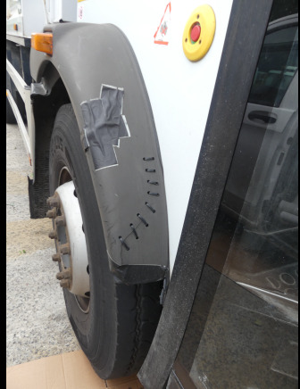 REF:62481 - Camion poubelle Renault Access (2014-281.264 km) (VIN: SEG1930BL5BD17884) - Xe tải chở rác: hình 4 REF:62481 - Camion poubelle Renault Access (2014-281.264 km) (VIN: SEG1930BL5BD17884) - Xe tải chở rác: hình 4