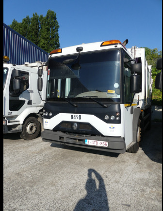 REF:8490 - Camion poubelle Renault Access (2014-236.794 km) - Xe tải chở rác: hình 1 REF:8490 - Camion poubelle Renault Access (2014-236.794 km) - Xe tải chở rác: hình 1