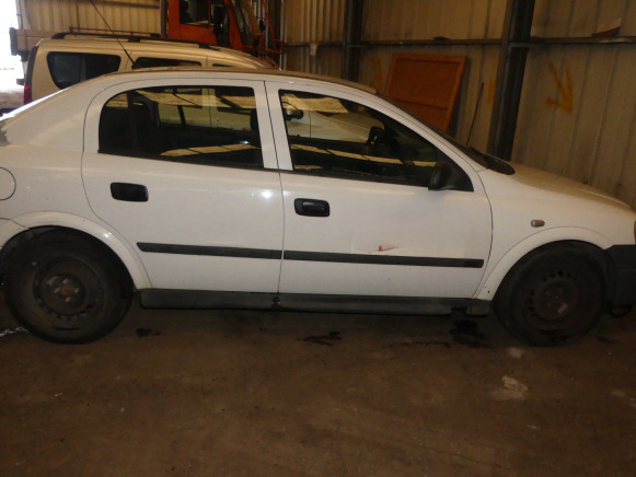 REF:JGN449 - Voiture Opel Astra 1,7 Dti (2003-129.196 km) - Xe hơi: hình 3 REF:JGN449 - Voiture Opel Astra 1,7 Dti (2003-129.196 km) - Xe hơi: hình 3
