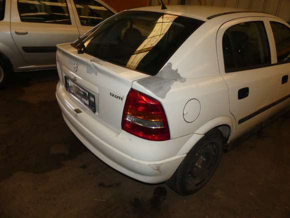REF:JGN449 - Voiture Opel Astra 1,7 Dti (2003-129.196 km) - Xe hơi: hình 5 REF:JGN449 - Voiture Opel Astra 1,7 Dti (2003-129.196 km) - Xe hơi: hình 5