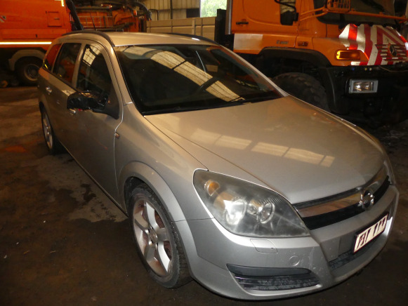 REF:TRF008 - Voiture Opel Astra break (2005-158.167 km) - SUV: hình 4 REF:TRF008 - Voiture Opel Astra break (2005-158.167 km) - SUV: hình 4