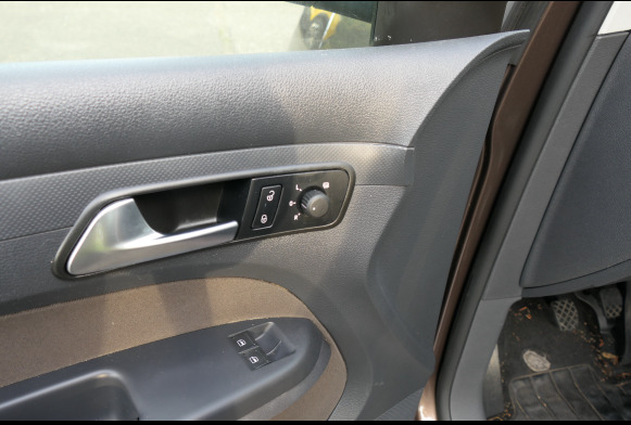 Voiture Volkswagen Caddy (2014-152.805 km) - Xe hơi: hình 3 Voiture Volkswagen Caddy (2014-152.805 km) - Xe hơi: hình 3
