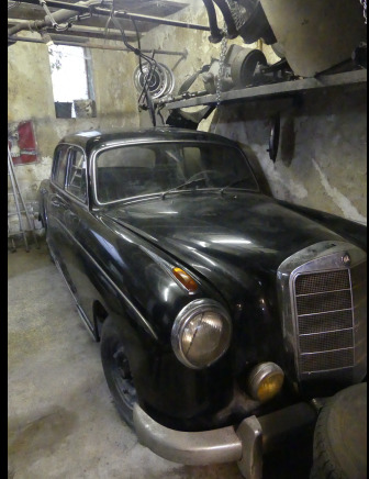 Voiture ancêtre Mercedes-Benz 220S Poton - Xe hơi: hình 1 Voiture ancêtre Mercedes-Benz 220S Poton - Xe hơi: hình 1