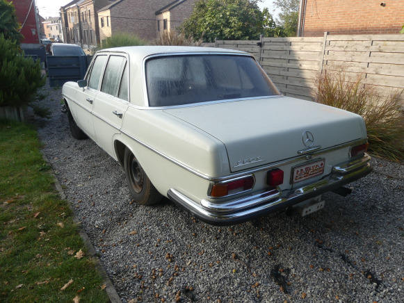 Voiture ancêtre Mercedes-Benz 280S (1972-72.399 km)( Vin: 10801610091315) - Xe hơi: hình 5 Voiture ancêtre Mercedes-Benz 280S (1972-72.399 km)( Vin: 10801610091315) - Xe hơi: hình 5