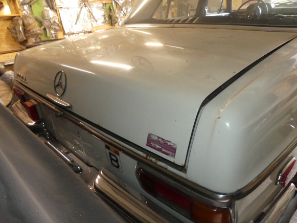 Voiture ancêtre Mercedes-Benz 280S (1972-83.435 km)(VIN: 10801610083599) - Xe hơi: hình 3 Voiture ancêtre Mercedes-Benz 280S (1972-83.435 km)(VIN: 10801610083599) - Xe hơi: hình 3