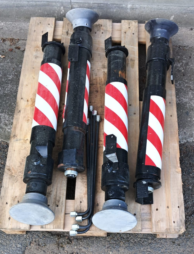 FASSI - PALFINGER - HIAB - HMF - ATLAS additional stabilizers, Zusatzabstützen - Cẩu gấp: hình 4 FASSI - PALFINGER - HIAB - HMF - ATLAS additional stabilizers, Zusatzabstützen - Cẩu gấp: hình 4