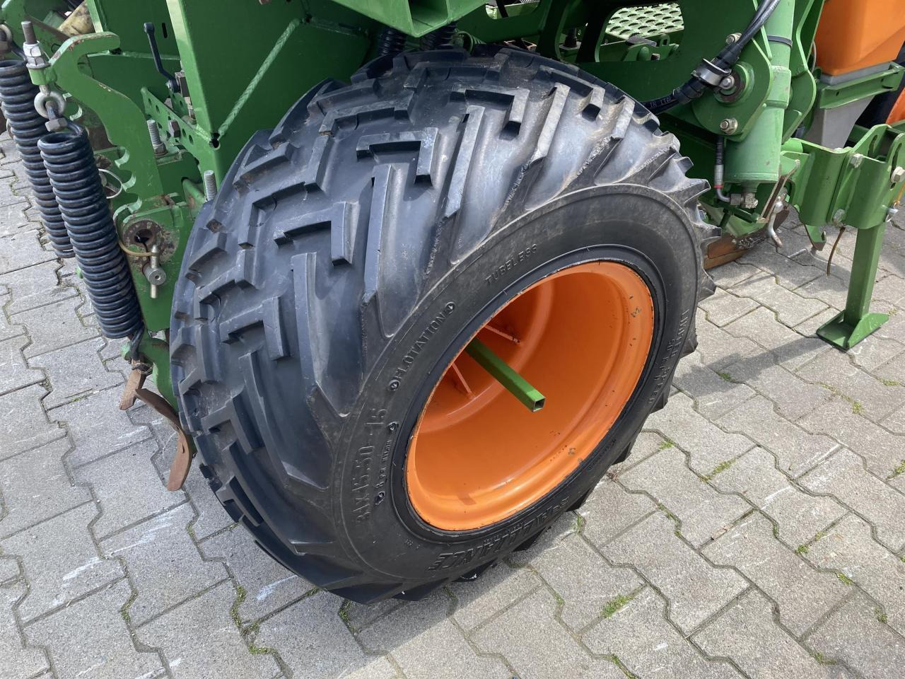 Amazone ED602K - Máy gieo hạt chính xác: hình 2 Amazone ED602K - Máy gieo hạt chính xác: hình 2