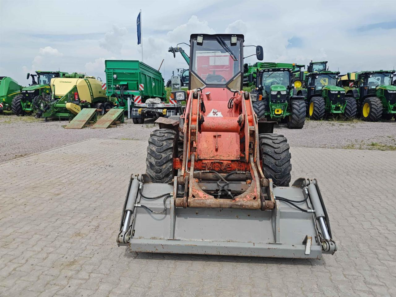 Cho thuê Atlas 72E Atlas 72E: hình 6 Cho thuê Atlas 72E Atlas 72E: hình 6