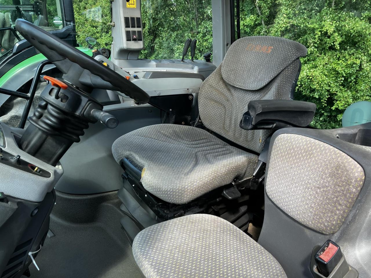 Máy cày CLAAS Axion 850: hình 7 Máy cày CLAAS Axion 850: hình 7