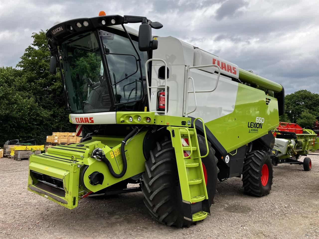 CLAAS Lexion 650 - Máy gặt đập: hình 1 CLAAS Lexion 650 - Máy gặt đập: hình 1