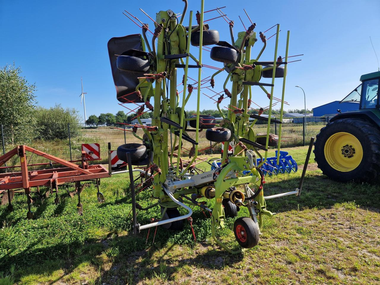 CLAAS Volto 1100 - Dàn trải/ Cào: hình 1 CLAAS Volto 1100 - Dàn trải/ Cào: hình 1