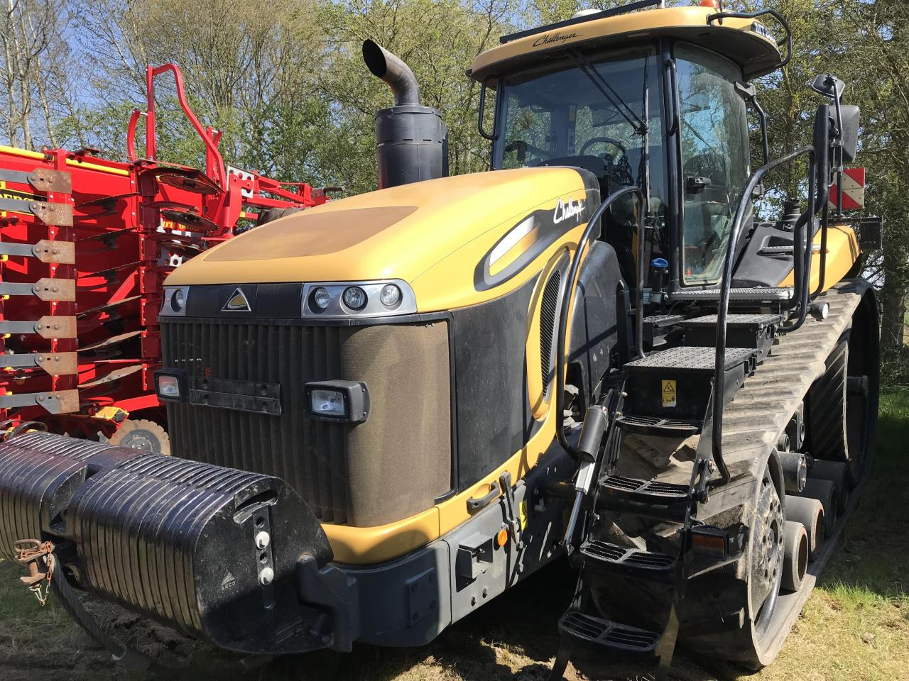 Challenger MT865E - Máy cày bánh xích: hình 1 Challenger MT865E - Máy cày bánh xích: hình 1