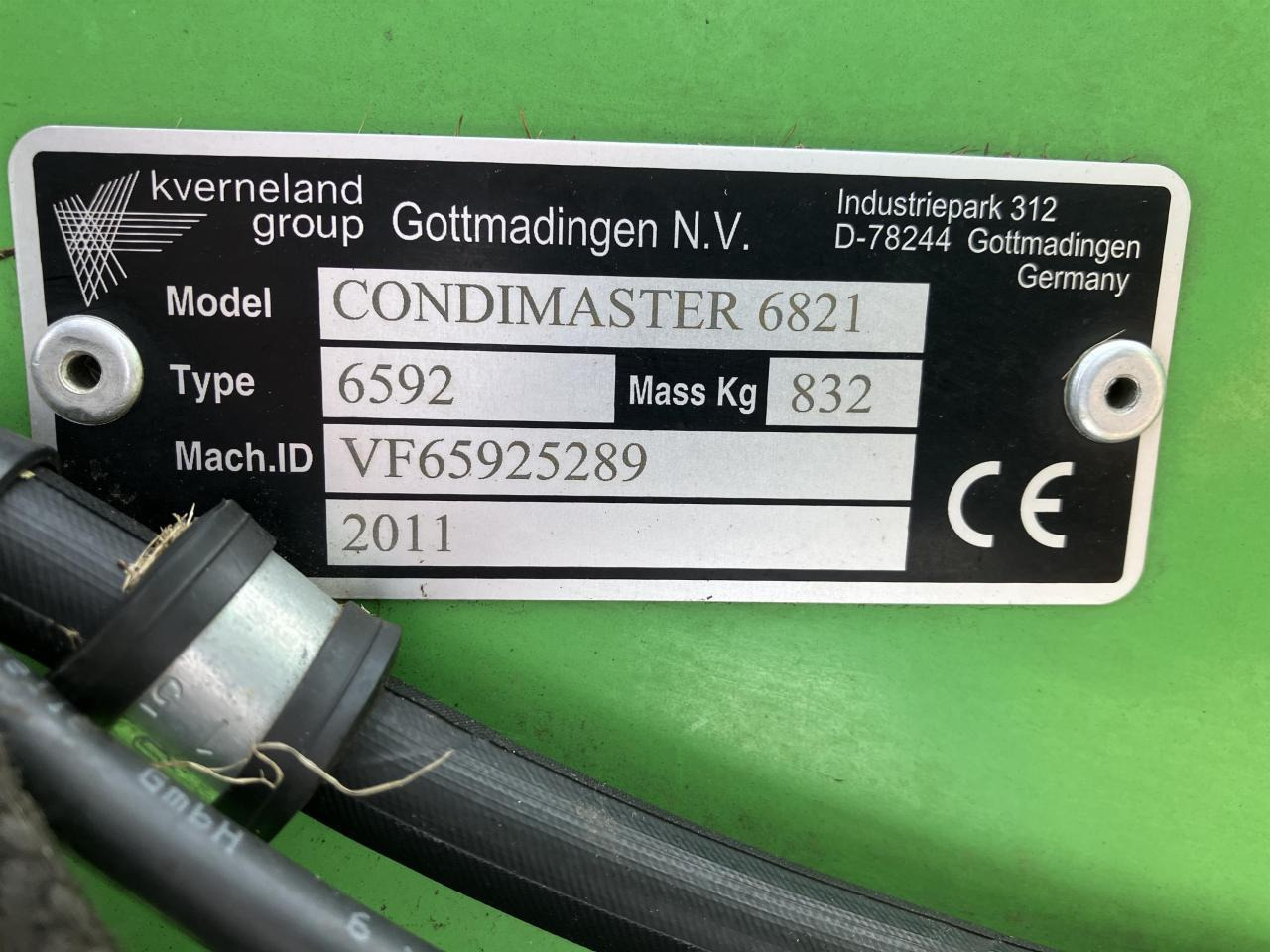 Deutz-Fahr Condimaster 6821 - Dàn trải/ Cào: hình 2 Deutz-Fahr Condimaster 6821 - Dàn trải/ Cào: hình 2