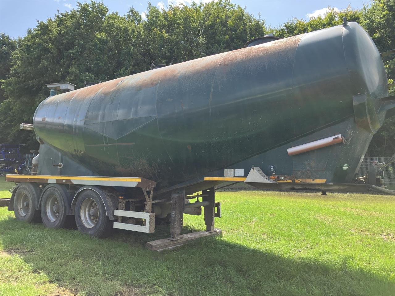 EMEK SLB 3 - Trang thiết bị bón phân: hình 1 EMEK SLB 3 - Trang thiết bị bón phân: hình 1