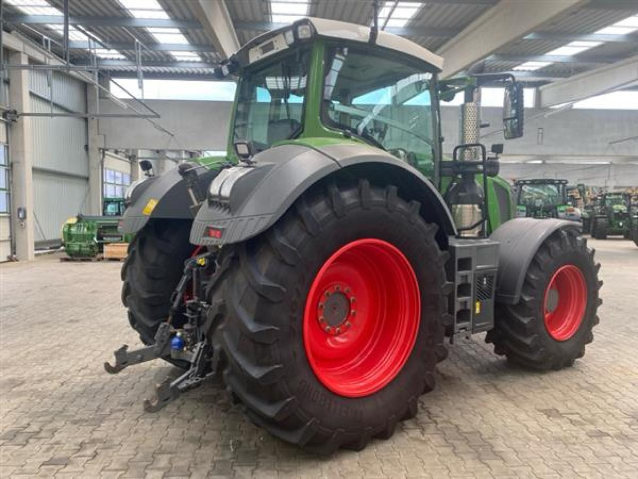 Fendt 828 ProfiPlus - Máy cày: hình 4 Fendt 828 ProfiPlus - Máy cày: hình 4