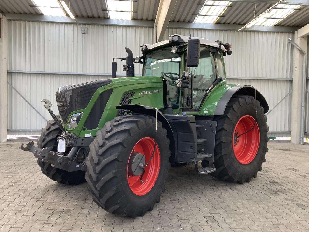 Fendt 933 Vario Profi Plus - Máy cày: hình 1 Fendt 933 Vario Profi Plus - Máy cày: hình 1