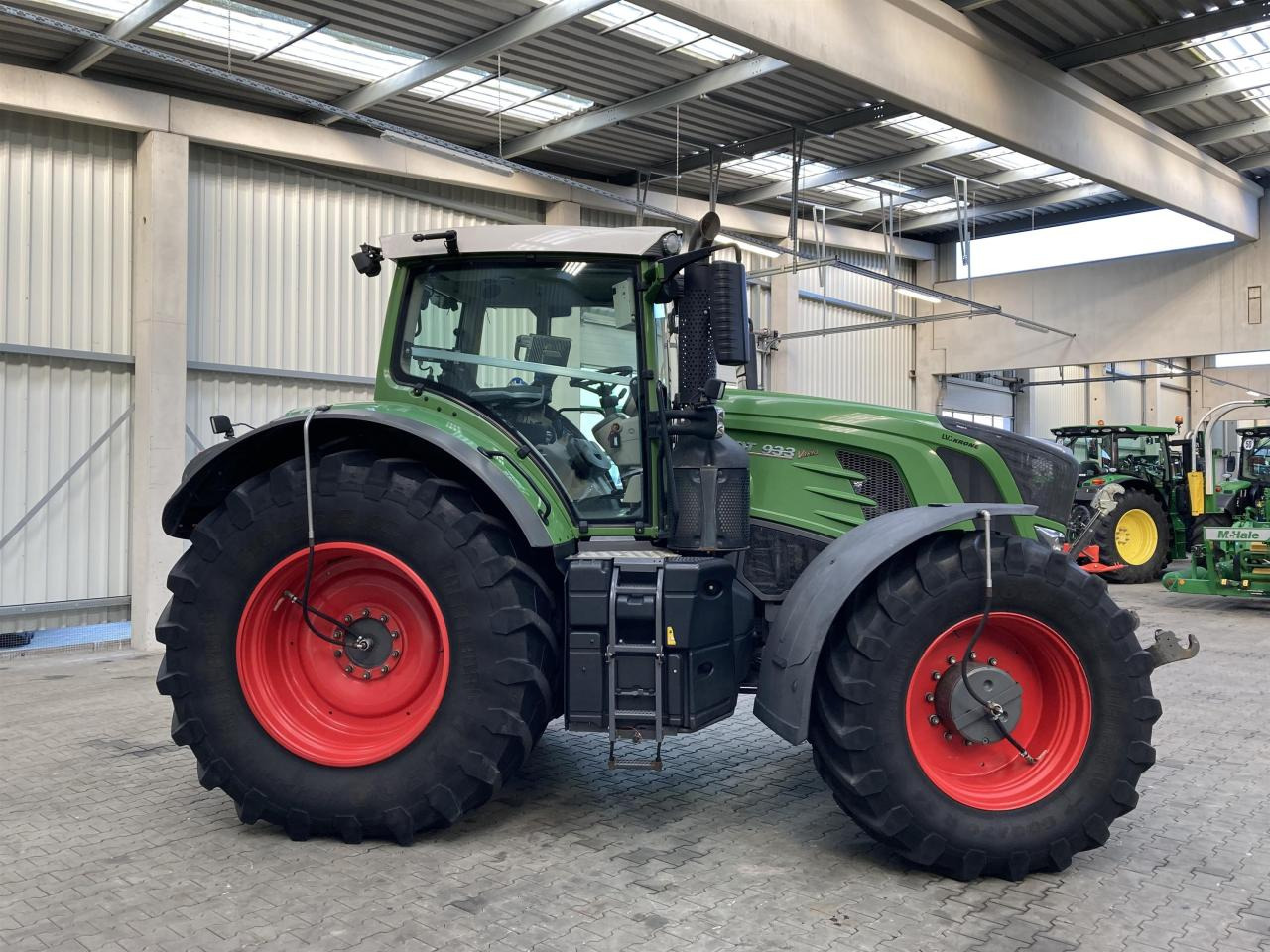 Fendt 933 Vario Profi Plus - Máy cày: hình 4 Fendt 933 Vario Profi Plus - Máy cày: hình 4